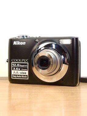 Nikon Coolpix L22 Digital Camera – Black Compact Point & Shoot